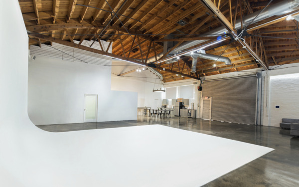 Photo Studio w/ 18 X 24’ CYCLORAMA - Studio 1