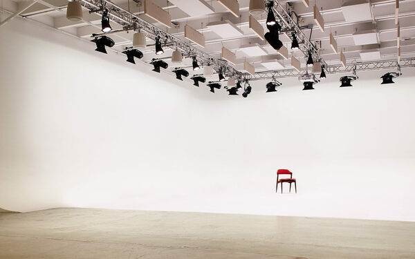 2,000 SQFT Cyclorama Studio
