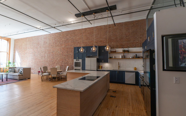 Union Square Loft w/ Chef's Kitchen