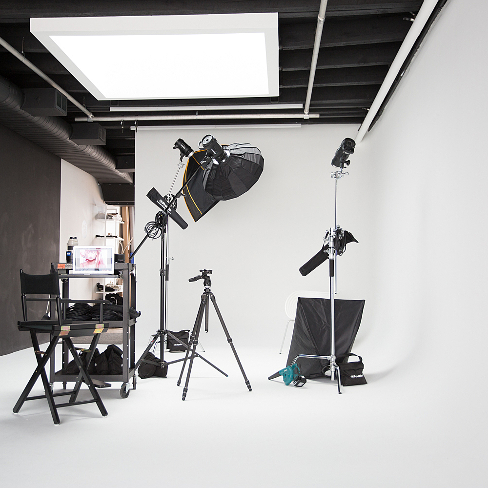 Walk In Space Studio Space For Arts - Werk Studios: A Williamsburg Photo Studio with CYC ...