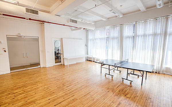 Flatiron Daylight Studio for Rent - Perfect Beauty, Portrait, and Still Life Setup. Gear rental available
