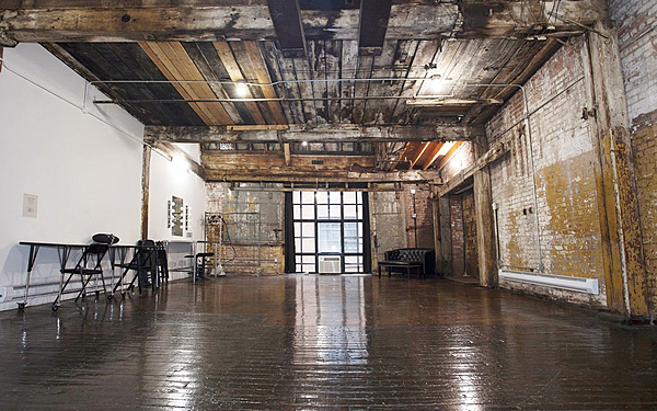 Industrial Loft Photo Studio (Studio 520)