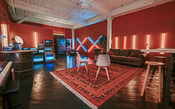 Crimson Noir at Novalight Studios